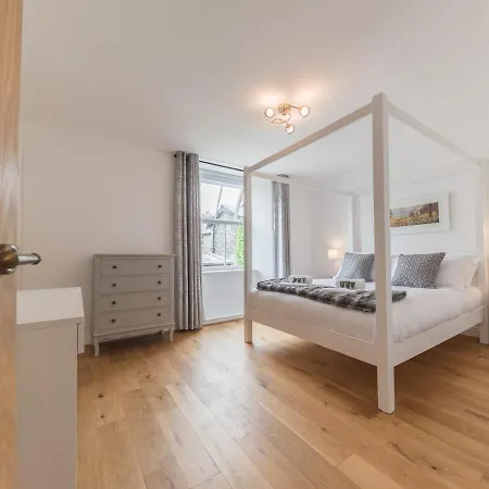 Holiday home Pass The Keys Stylish
