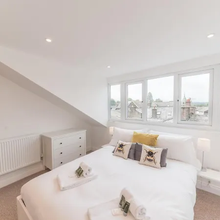 Holiday home Pass The Keys Stylish *